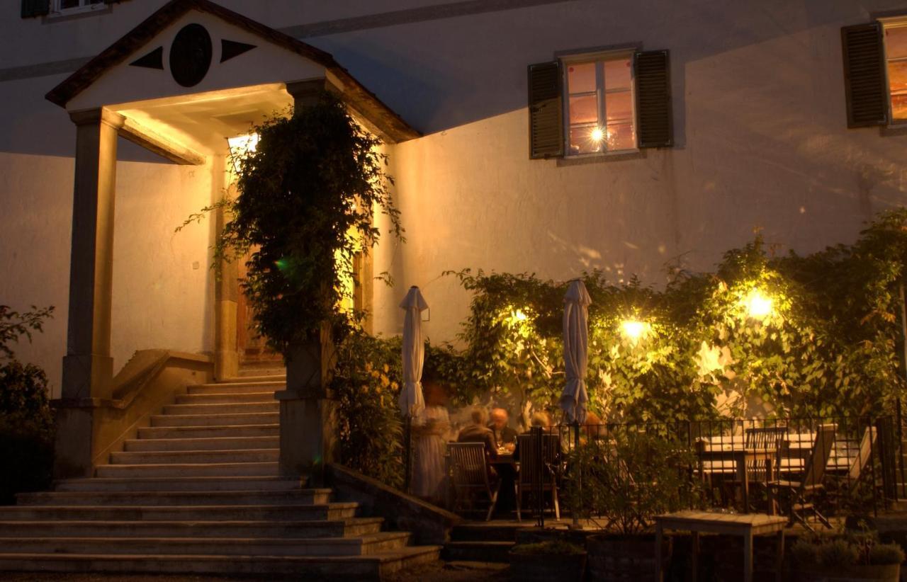 Schloss Kapfenstein Bagian luar foto